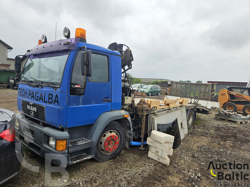 MAN 14.224 - شاحنة سحب: صورة 1 MAN 14.224 - شاحنة سحب: صورة 1