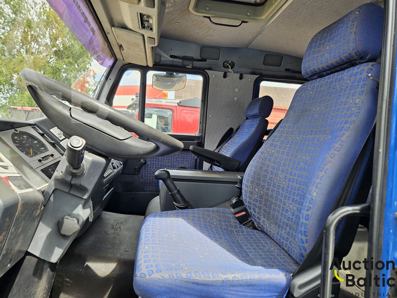 MAN 18.225 - شاحنة بهيكل معدني للمقصورة: صورة 5 MAN 18.225 - شاحنة بهيكل معدني للمقصورة: صورة 5