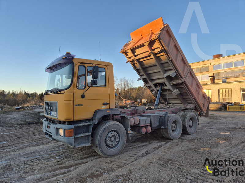 MAN 26.422 - شاحنة قلاب: صورة 1 MAN 26.422 - شاحنة قلاب: صورة 1