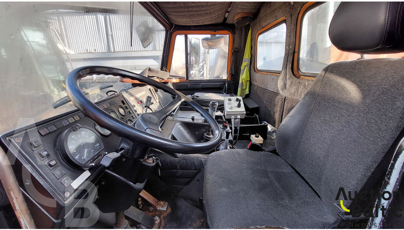 Maz 533731 - شاحنة صهريج: صورة 5 Maz 533731 - شاحنة صهريج: صورة 5