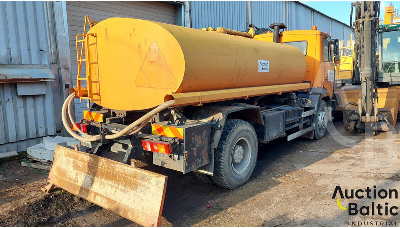 Maz 533731 - شاحنة صهريج: صورة 4 Maz 533731 - شاحنة صهريج: صورة 4