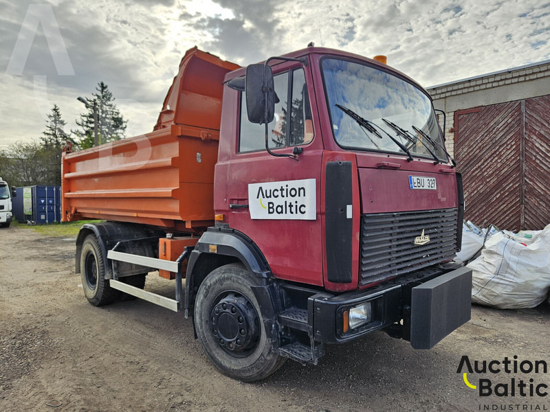 Maz 555131 - شاحنة قلاب: صورة 1 Maz 555131 - شاحنة قلاب: صورة 1