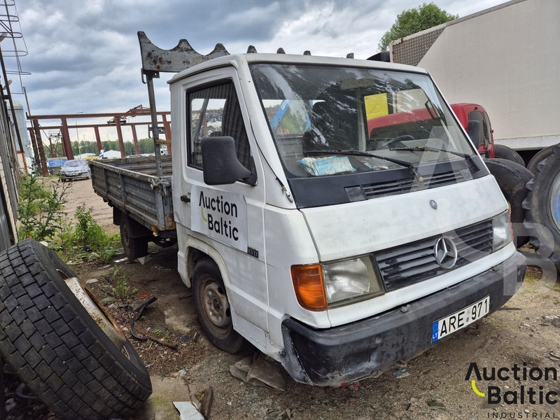 Mercedes-Benz 100-serie 100 D - شاحنة توصيل مفتوحة: صورة 2 Mercedes-Benz 100-serie 100 D - شاحنة توصيل مفتوحة: صورة 2