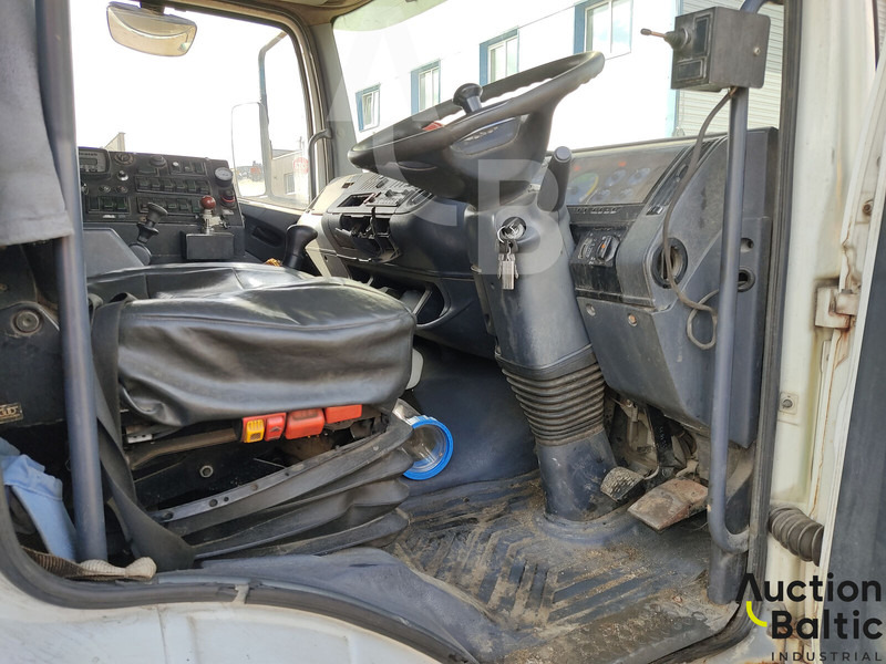 سياره كنس شوارع Mercedes-Benz 1517: صورة 6