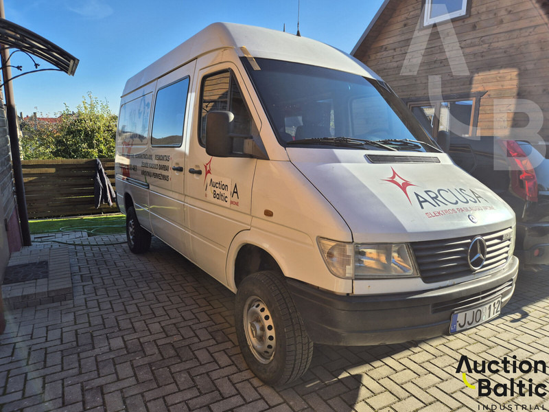 Mercedes-Benz 300-serie 312 D - فان: صورة 2 Mercedes-Benz 300-serie 312 D - فان: صورة 2