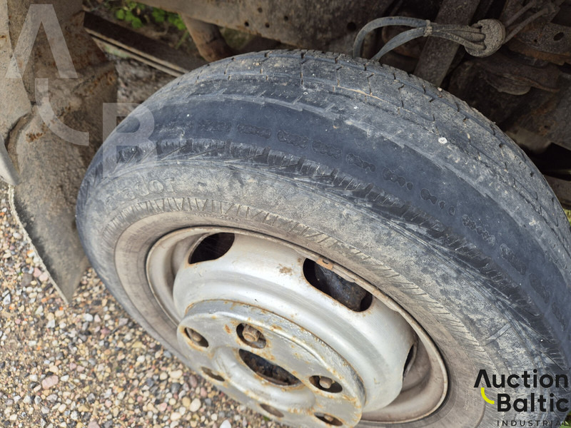 شاحنة ذات ستائر جانبية Mercedes-Benz 614 D: صورة 14