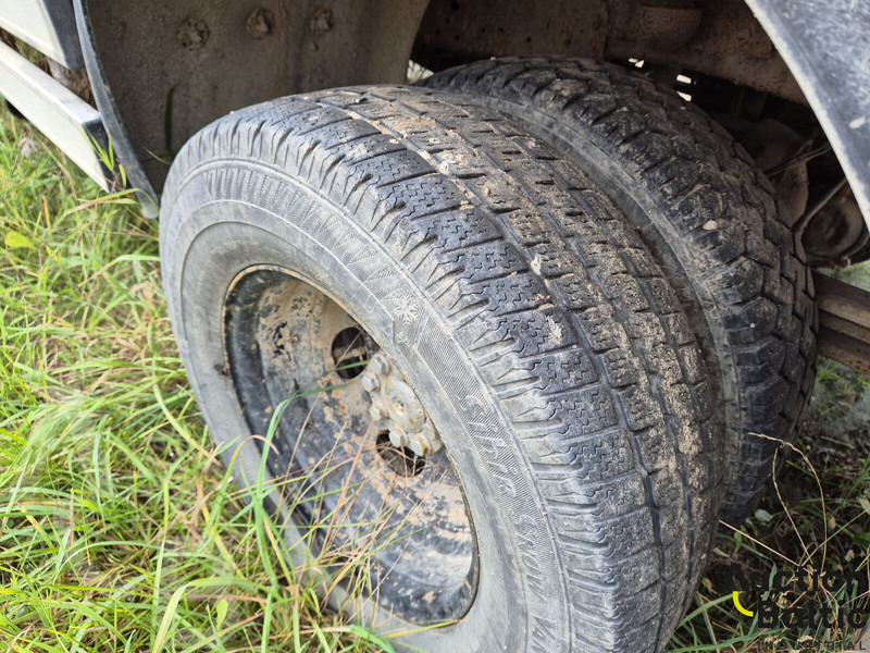 شاحنة ذات ستائر جانبية Mercedes-Benz 614 D: صورة 13