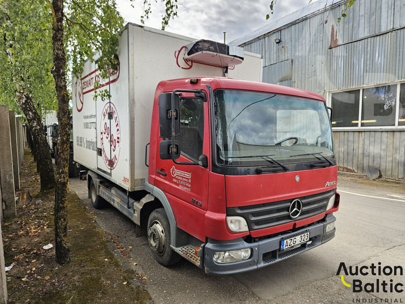 Mercedes-Benz 815 - شاحنة ذات مبرد: صورة 2 Mercedes-Benz 815 - شاحنة ذات مبرد: صورة 2