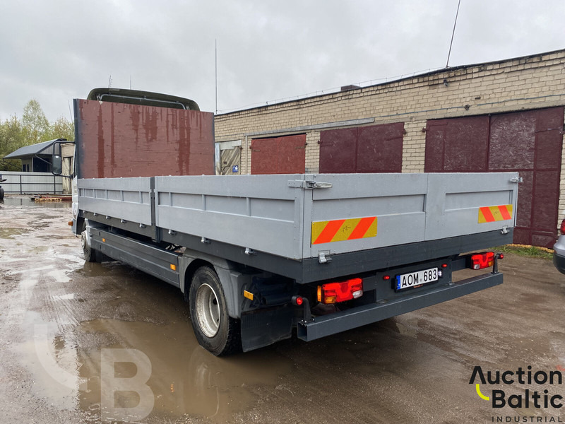 Mercedes-Benz 815 - شاحنات مسطحة: صورة 3 Mercedes-Benz 815 - شاحنات مسطحة: صورة 3