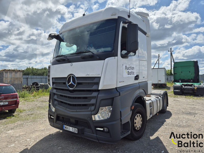 Mercedes-Benz Actros 1843 - مقطورة السحب: صورة 2 Mercedes-Benz Actros 1843 - مقطورة السحب: صورة 2