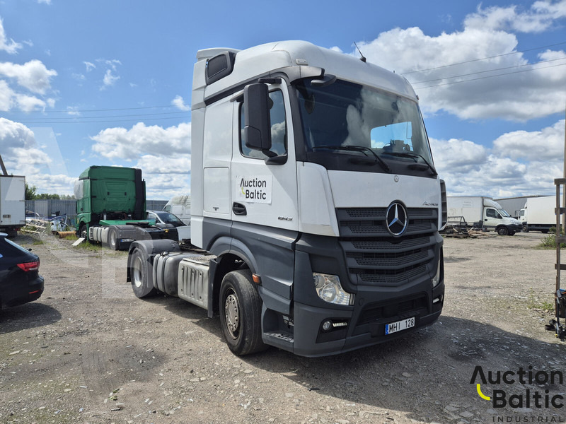 Mercedes-Benz Actros 1843 - رأس تريلا: صورة 1 Mercedes-Benz Actros 1843 - رأس تريلا: صورة 1