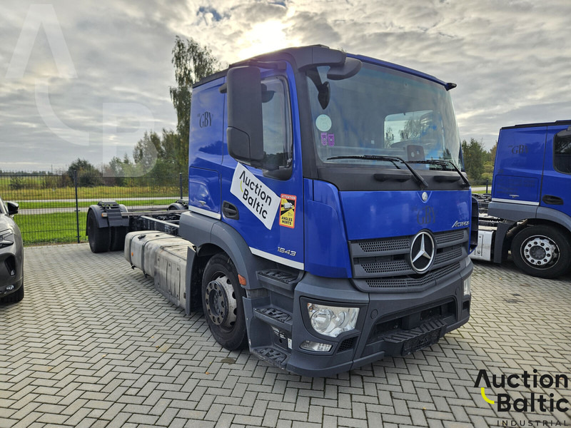 Mercedes-Benz Actros 1843 - شاحنة بهيكل معدني للمقصورة: صورة 1 Mercedes-Benz Actros 1843 - شاحنة بهيكل معدني للمقصورة: صورة 1