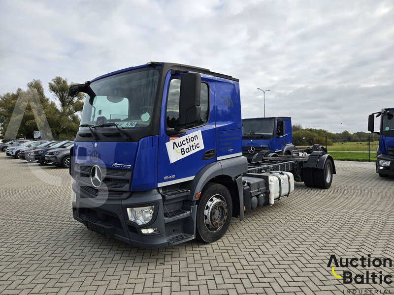 Mercedes-Benz Actros 1843 - شاحنة بهيكل معدني للمقصورة: صورة 2 Mercedes-Benz Actros 1843 - شاحنة بهيكل معدني للمقصورة: صورة 2