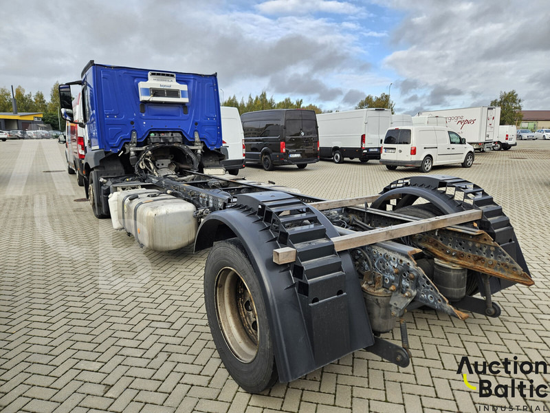 Mercedes-Benz Actros 1843 - شاحنة بهيكل معدني للمقصورة: صورة 3 Mercedes-Benz Actros 1843 - شاحنة بهيكل معدني للمقصورة: صورة 3