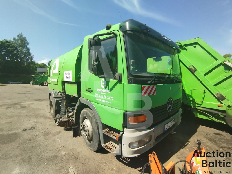 Mercedes-Benz Atego 1318 - سياره كنس شوارع: صورة 1 Mercedes-Benz Atego 1318 - سياره كنس شوارع: صورة 1