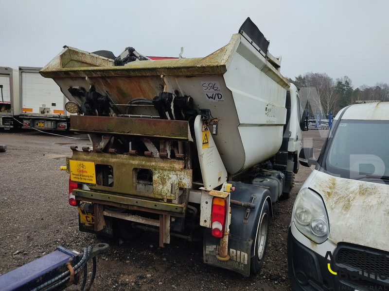 Mitsubishi Fuso - شاحنة قمامة: صورة 3 Mitsubishi Fuso - شاحنة قمامة: صورة 3
