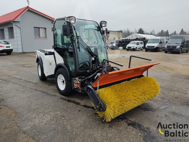 Multihog CX75 - سياره كنس شوارع: صورة 2 Multihog CX75 - سياره كنس شوارع: صورة 2