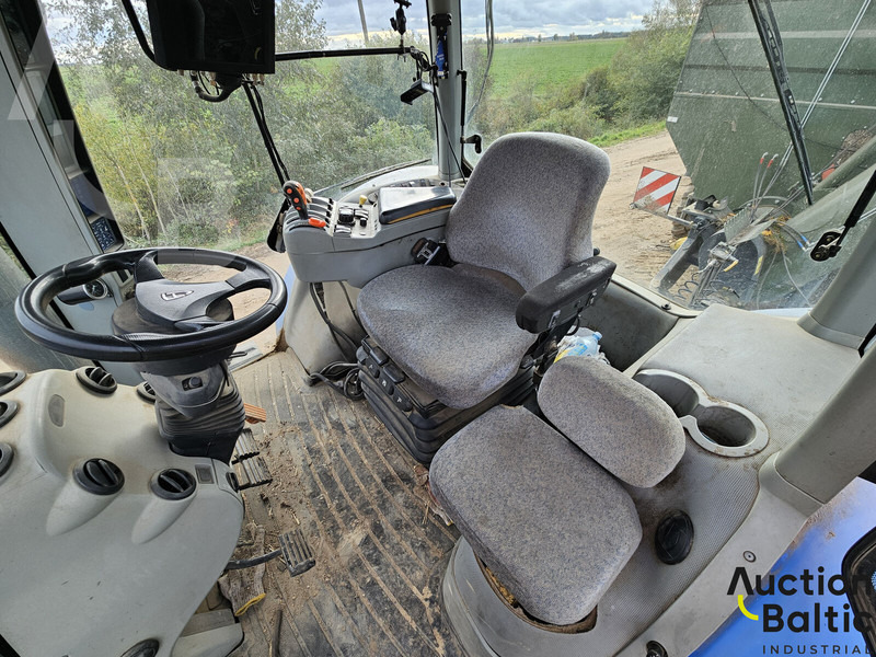 New Holland T 8040 - جرار: صورة 5 New Holland T 8040 - جرار: صورة 5