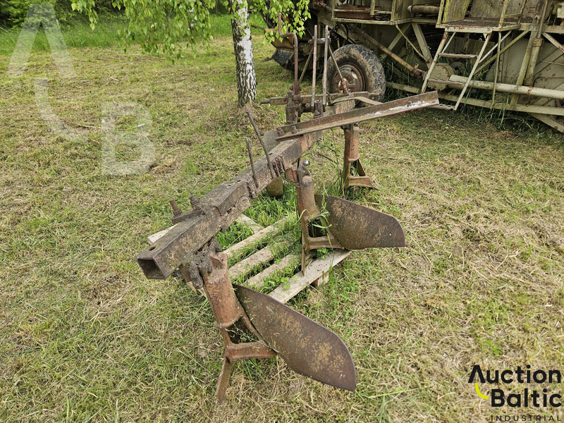 Onbekend Plow - محراث: صورة 2 Onbekend Plow - محراث: صورة 2