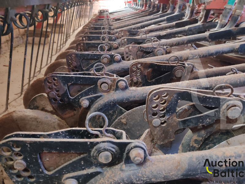 PNEUSEJ 6MV48 - آلة بذر الحصاد: صورة 5 PNEUSEJ 6MV48 - آلة بذر الحصاد: صورة 5