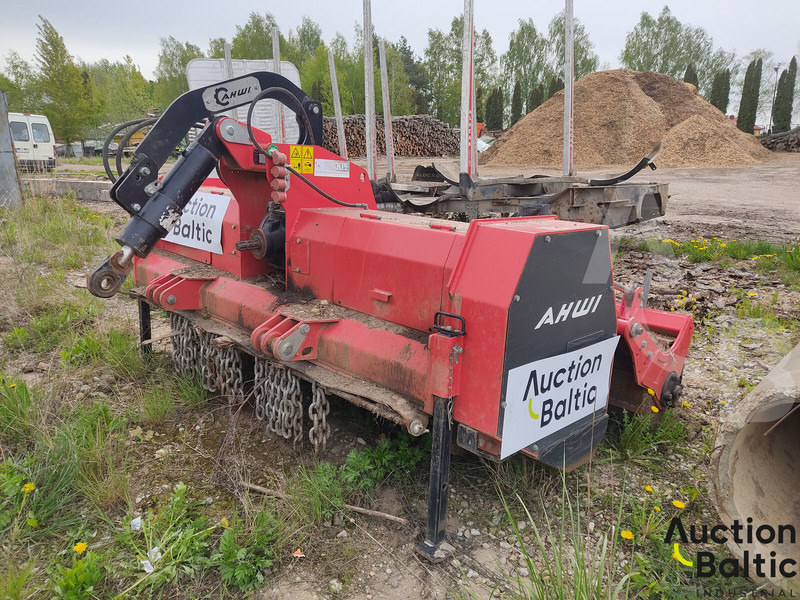 Prinoth RFL 700-2300U - قاطعة الأخشاب: صورة 1 Prinoth RFL 700-2300U - قاطعة الأخشاب: صورة 1