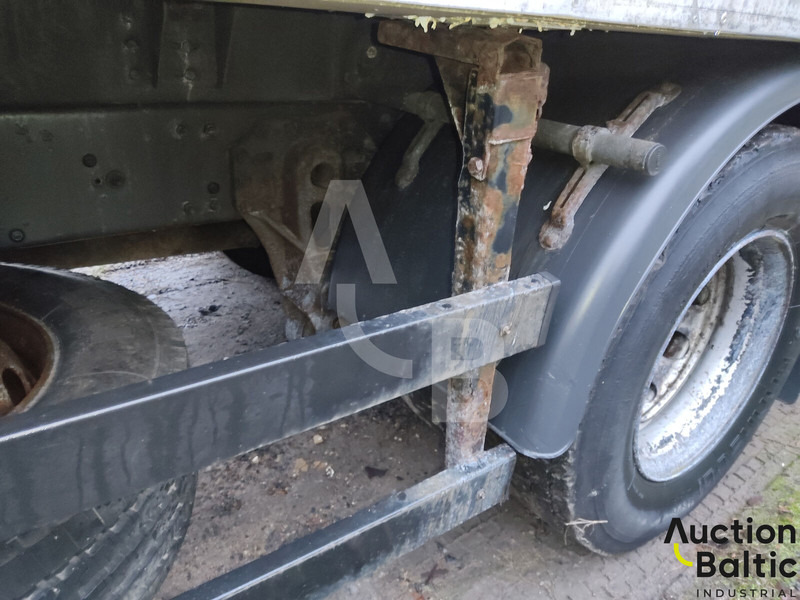 شاحنة ذات مبرد Renault Midlum 240.18: صورة 17