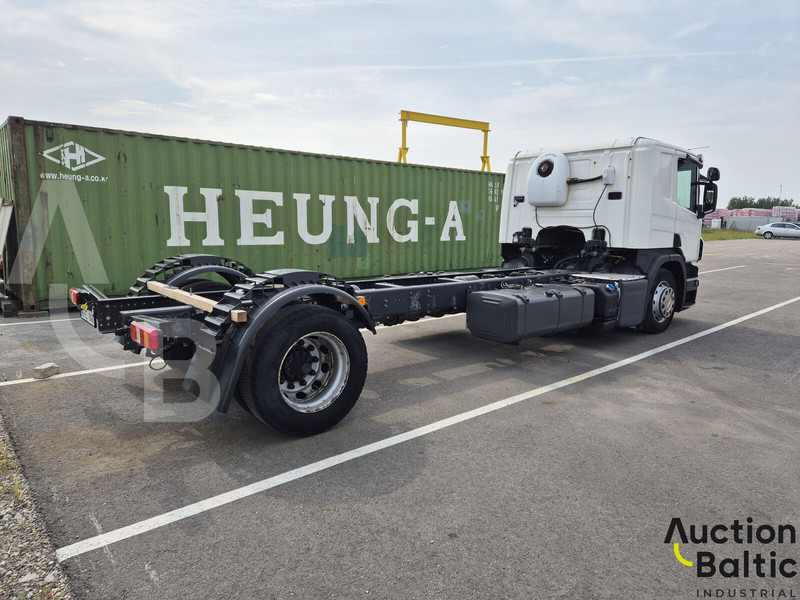Scania P 450 - شاحنة بهيكل معدني للمقصورة: صورة 3 Scania P 450 - شاحنة بهيكل معدني للمقصورة: صورة 3
