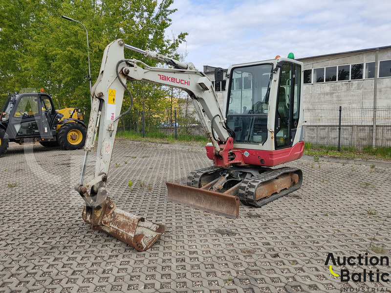 Takeuchi TB228 - حفار صغير: صورة 1 Takeuchi TB228 - حفار صغير: صورة 1