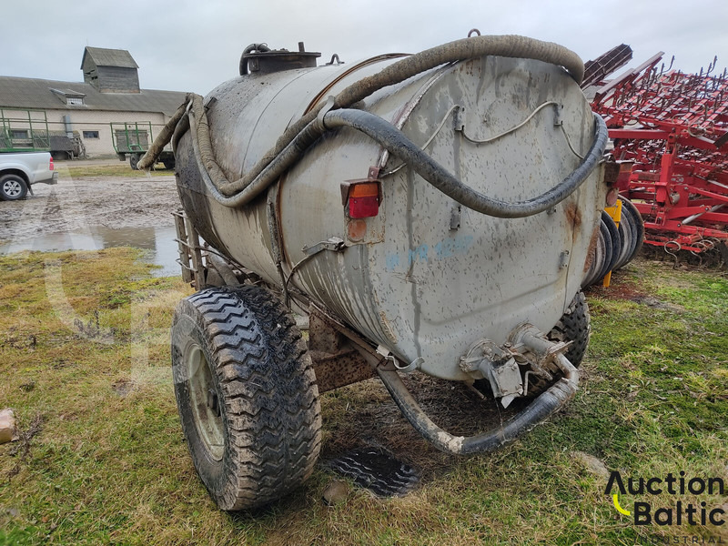 Trailer - tank - مقطورة قلابة: صورة 4 Trailer - tank - مقطورة قلابة: صورة 4