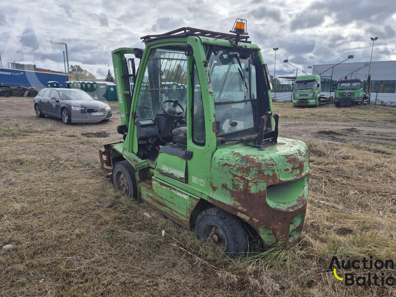 UniCarriers 30 - رافعة شوكية ديزل: صورة 5 UniCarriers 30 - رافعة شوكية ديزل: صورة 5