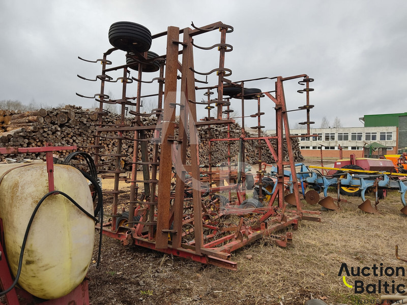 Vaderstad Boggiharv - آلة حراثة: صورة 2 Vaderstad Boggiharv - آلة حراثة: صورة 2