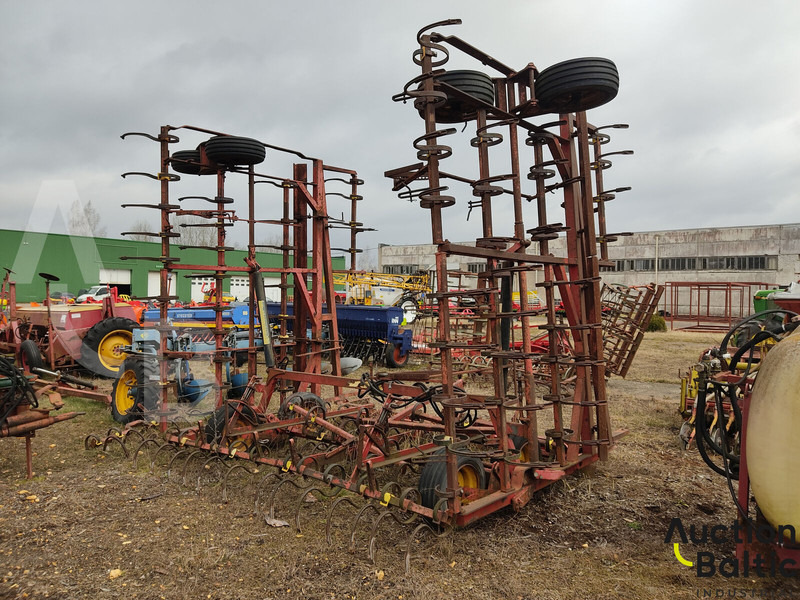 Vaderstad Boggiharv - آلة حراثة: صورة 3 Vaderstad Boggiharv - آلة حراثة: صورة 3