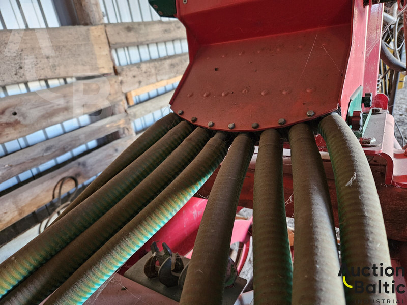 Vaderstad Carrier650 - مسفلة قرصية: صورة 5 Vaderstad Carrier650 - مسفلة قرصية: صورة 5