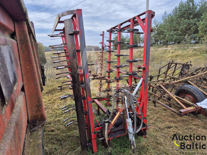 Vaderstad Cultivator - آلة حراثة: صورة 2 Vaderstad Cultivator - آلة حراثة: صورة 2