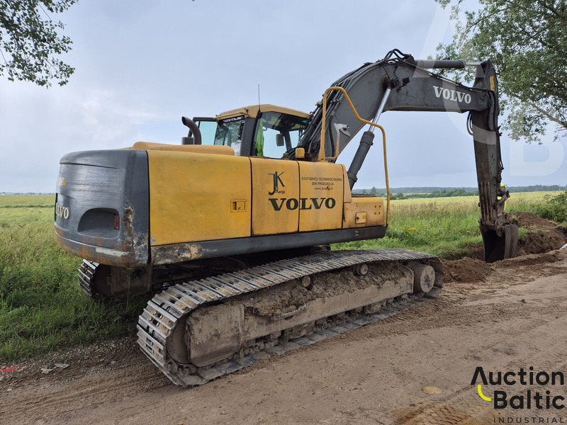 Volvo EC 210 C L - حفار زاحف: صورة 3 Volvo EC 210 C L - حفار زاحف: صورة 3