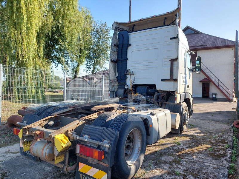 Volvo FH12 - مقطورة السحب: صورة 3 Volvo FH12 - مقطورة السحب: صورة 3