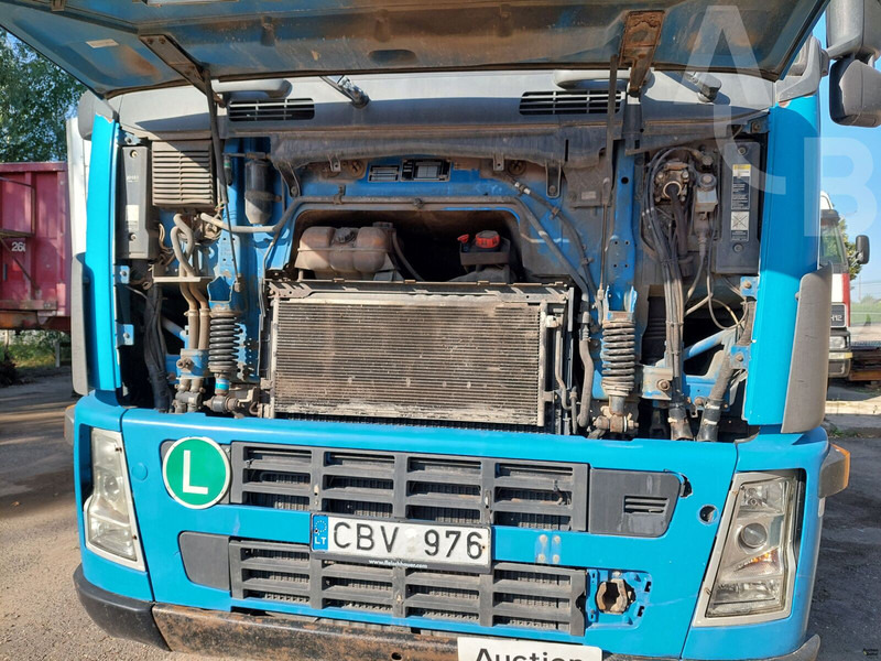 Volvo FH12 - شاحنة قطع الأشجار: صورة 5 Volvo FH12 - شاحنة قطع الأشجار: صورة 5