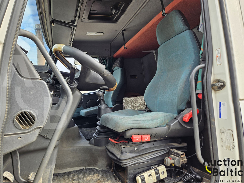 Volvo FH12 - مقطورة السحب: صورة 5 Volvo FH12 - مقطورة السحب: صورة 5