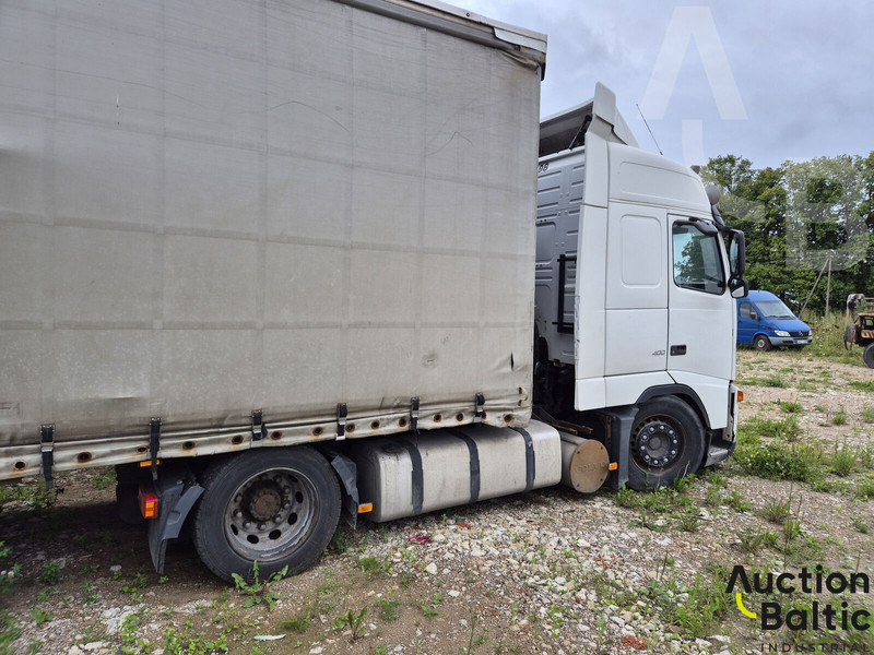 Volvo FH400 - مقطورة السحب: صورة 2 Volvo FH400 - مقطورة السحب: صورة 2