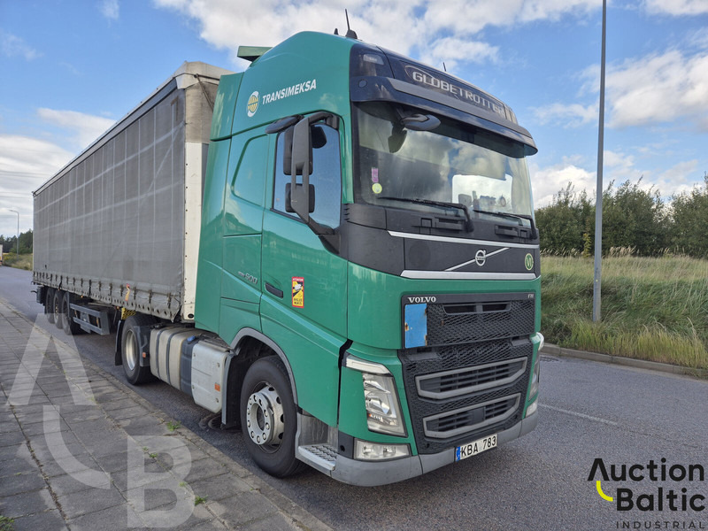 Volvo FH500 - مقطورة السحب: صورة 2 Volvo FH500 - مقطورة السحب: صورة 2