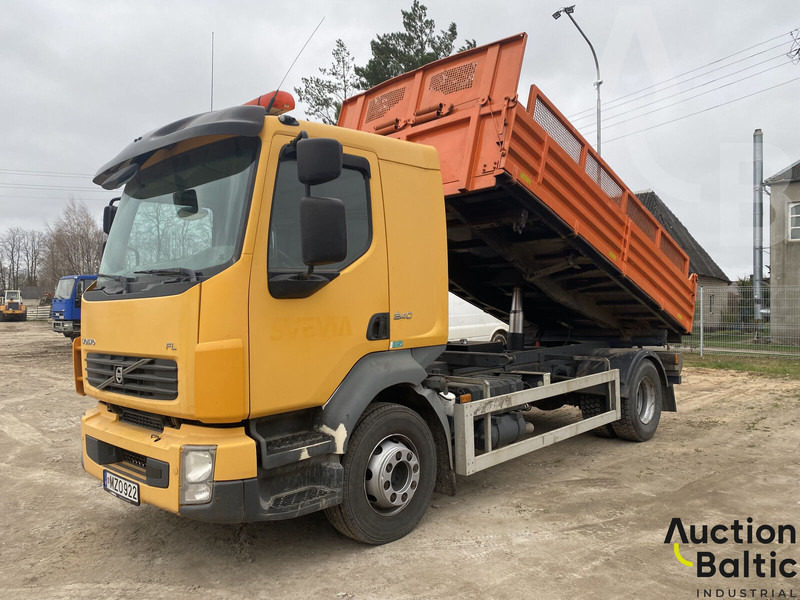 Volvo FL 240 4x2 - شاحنة قلاب: صورة 2 Volvo FL 240 4x2 - شاحنة قلاب: صورة 2
