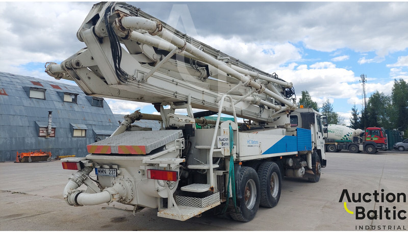 Volvo FL10 - مضخة خرسانة ثابتة: صورة 3 Volvo FL10 - مضخة خرسانة ثابتة: صورة 3