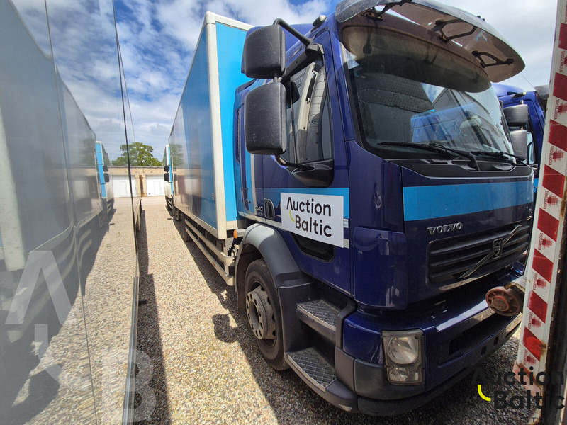 Volvo FL240 - شاحنة صندوقية: صورة 2 Volvo FL240 - شاحنة صندوقية: صورة 2