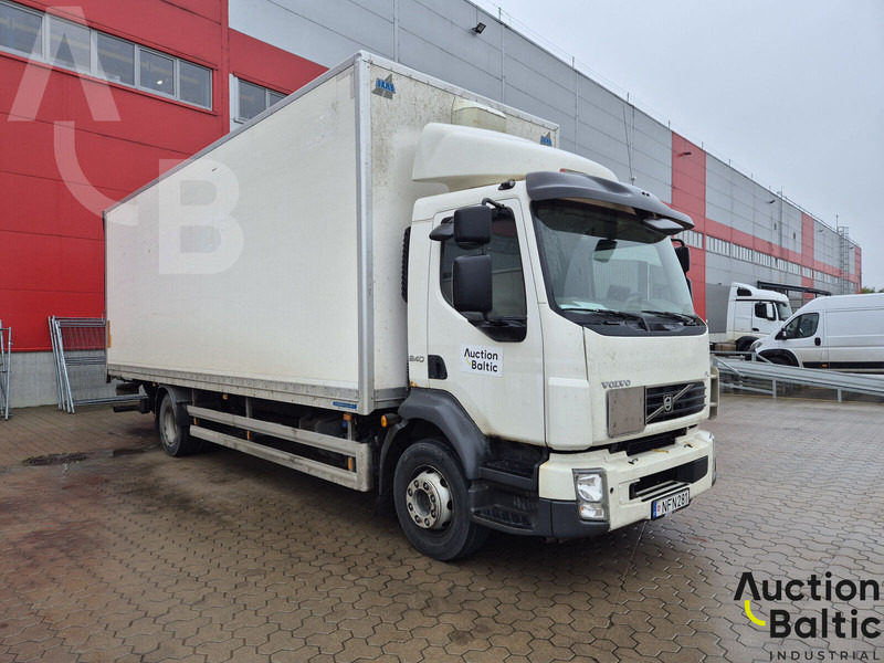Volvo FL240 - شاحنة صندوقية: صورة 1 Volvo FL240 - شاحنة صندوقية: صورة 1