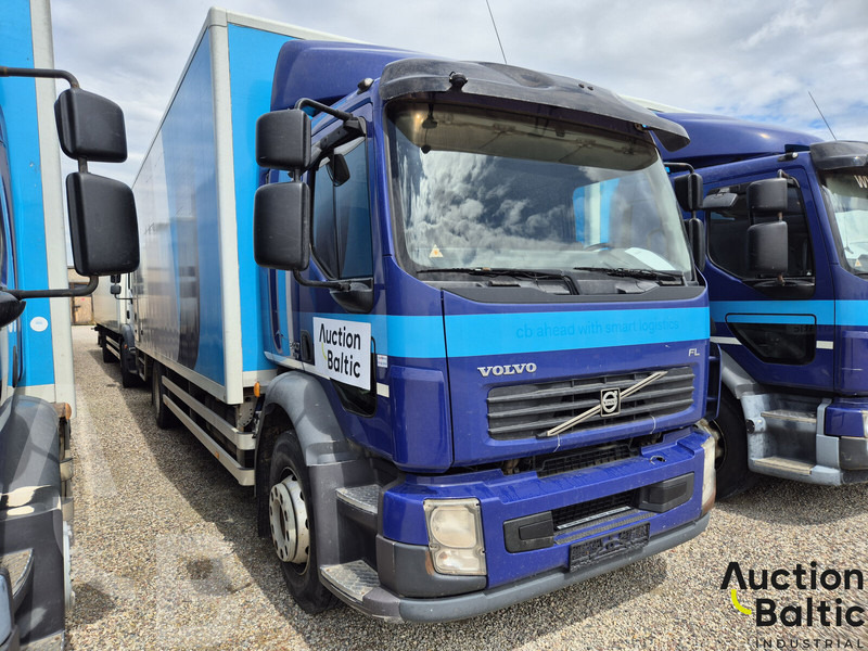 Volvo FL240 - شاحنة صندوقية: صورة 2 Volvo FL240 - شاحنة صندوقية: صورة 2
