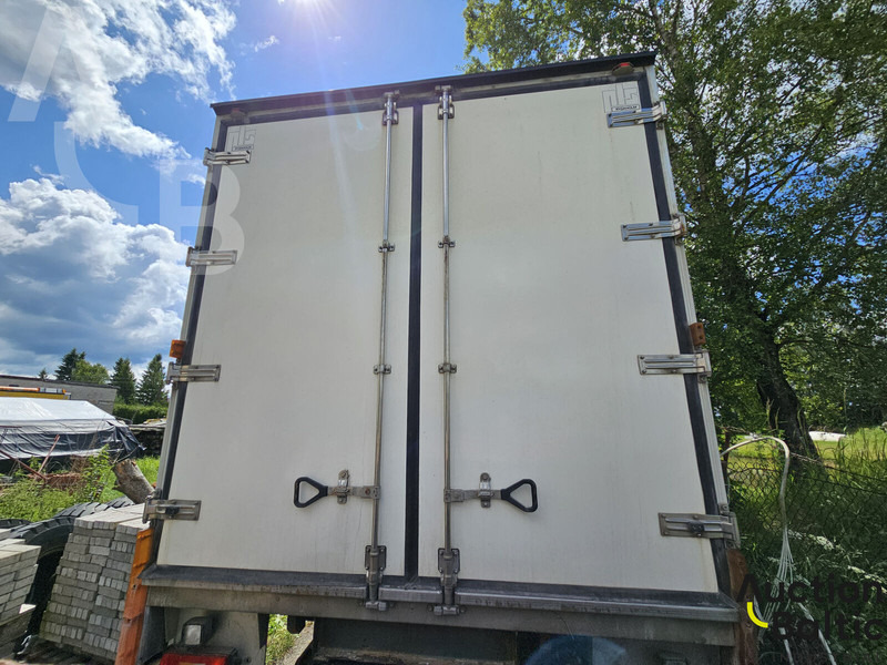 Volvo FL615 - شاحنة صندوقية: صورة 5 Volvo FL615 - شاحنة صندوقية: صورة 5