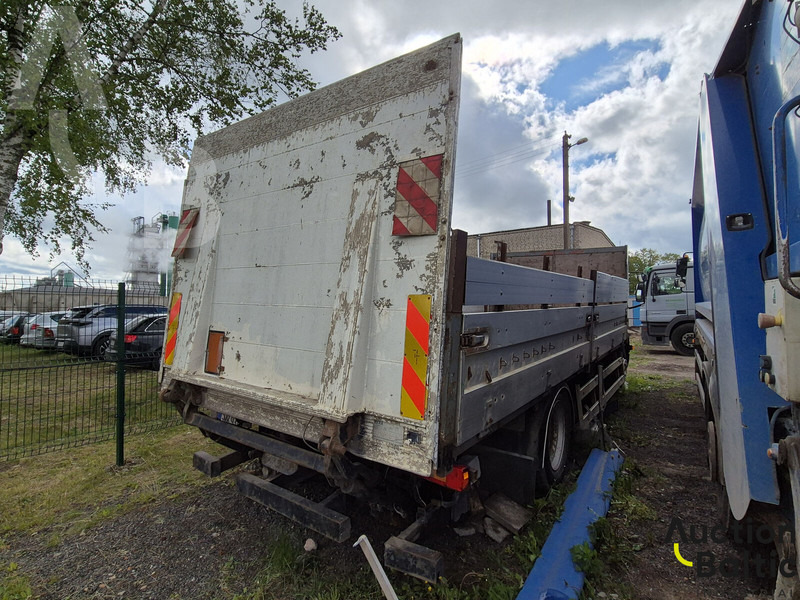 Volvo FL6 - شاحنات مسطحة: صورة 4 Volvo FL6 - شاحنات مسطحة: صورة 4