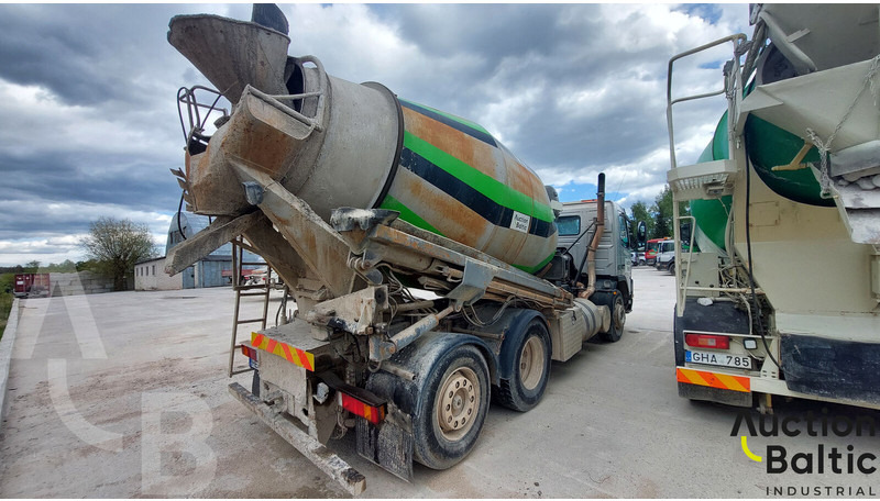 Volvo FM12 - شاحنة خلاطة خرسانة: صورة 4 Volvo FM12 - شاحنة خلاطة خرسانة: صورة 4