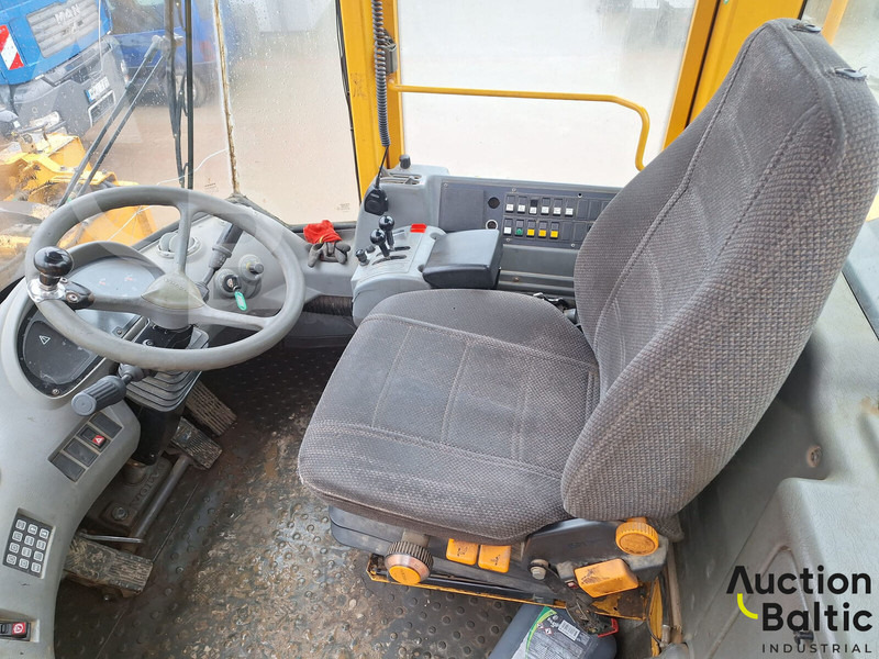 Volvo L 180 E - اللودر بعجل: صورة 5 Volvo L 180 E - اللودر بعجل: صورة 5