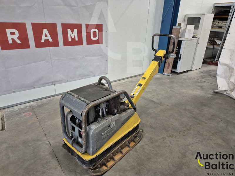 WACKER NEUSON DPU4545HE - صفيحة هزازة: صورة 1 WACKER NEUSON DPU4545HE - صفيحة هزازة: صورة 1